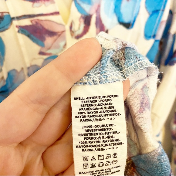 Free People Tegan Floral Mini Dress keyhole
Purple and Blue Bell Sleeves Boho - Picture 4 of 10